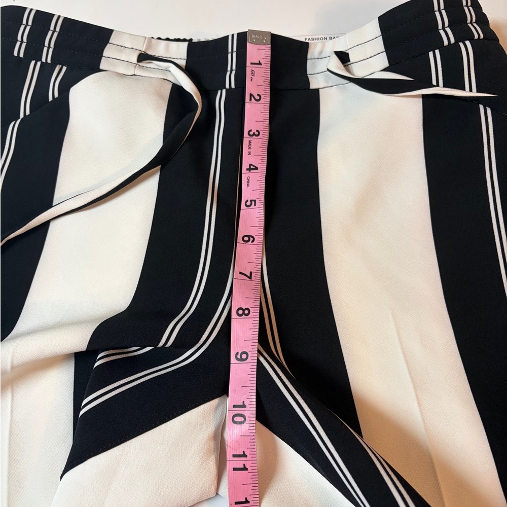 INC International Concepts Black White Stripe Elastic Waist Wide Leg Pants Sz XS - Picture 8 of 8